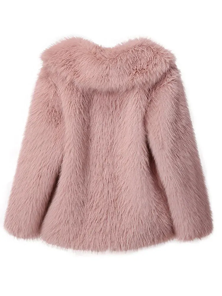 Manteau fin en fausse fourrure