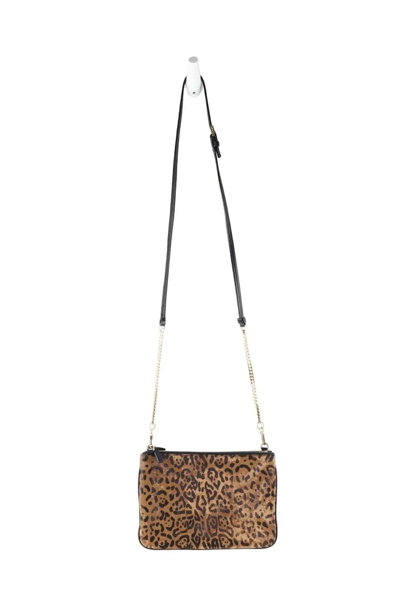 Sac à bandoulière Sandro marron. Matière principale cuir.